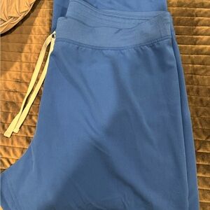 Figs XXL basic Livingston scrub pants! In good condition. Core royal blue color.